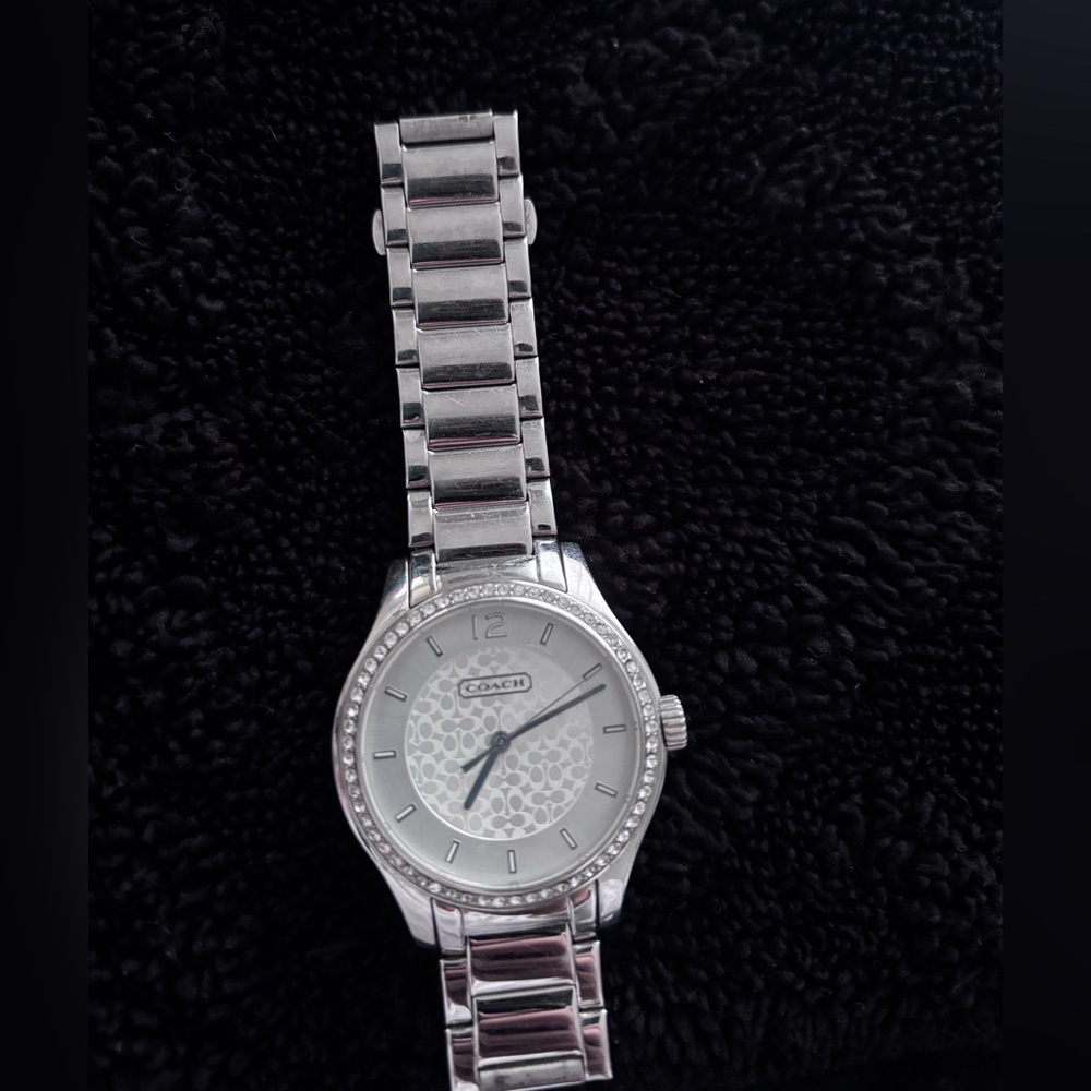 COACH "Maddy" wrist watch, model #14501937, stainless steel case & bracelet EUC - Picture 3 of 8